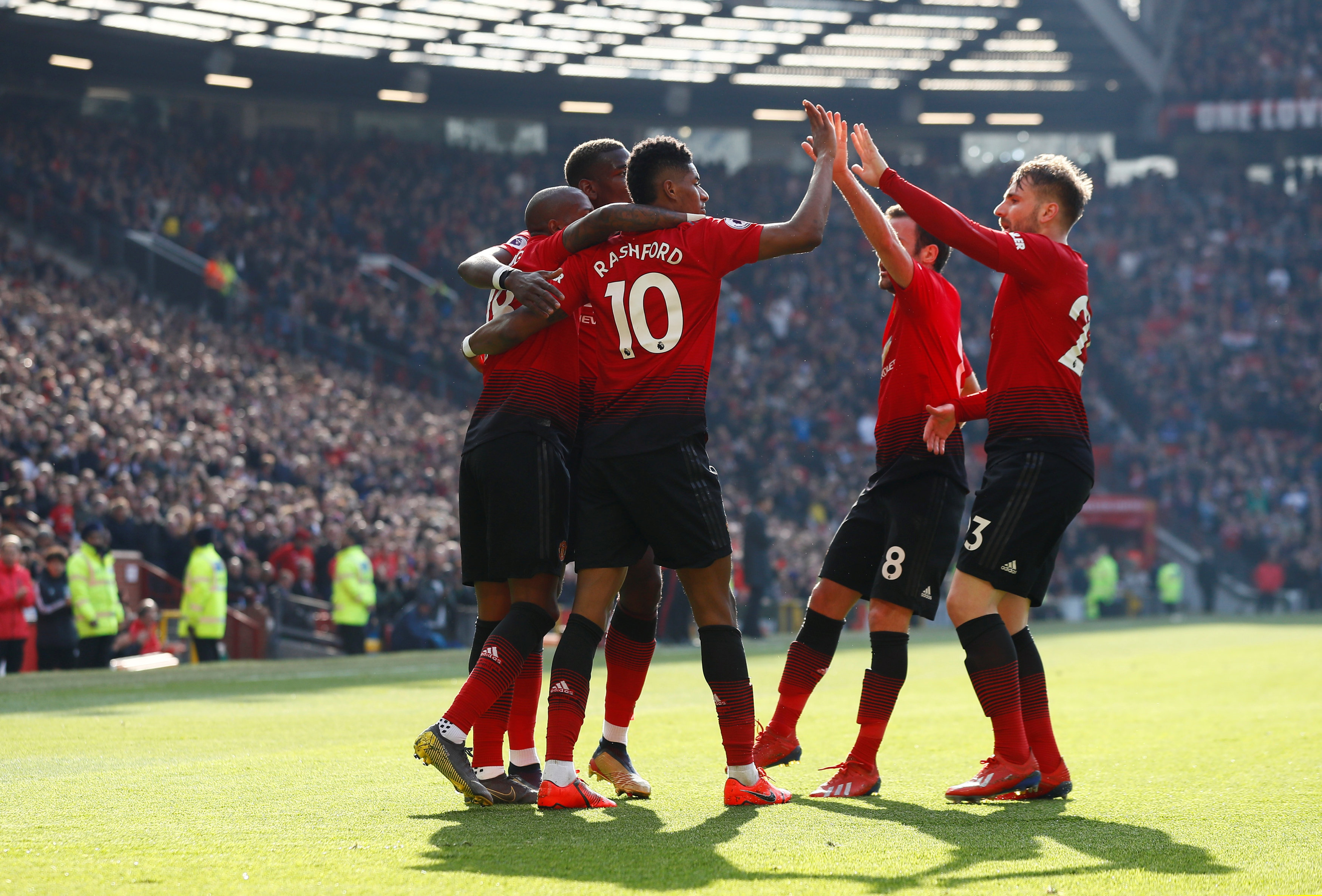 竞争的足球 竞争的足球